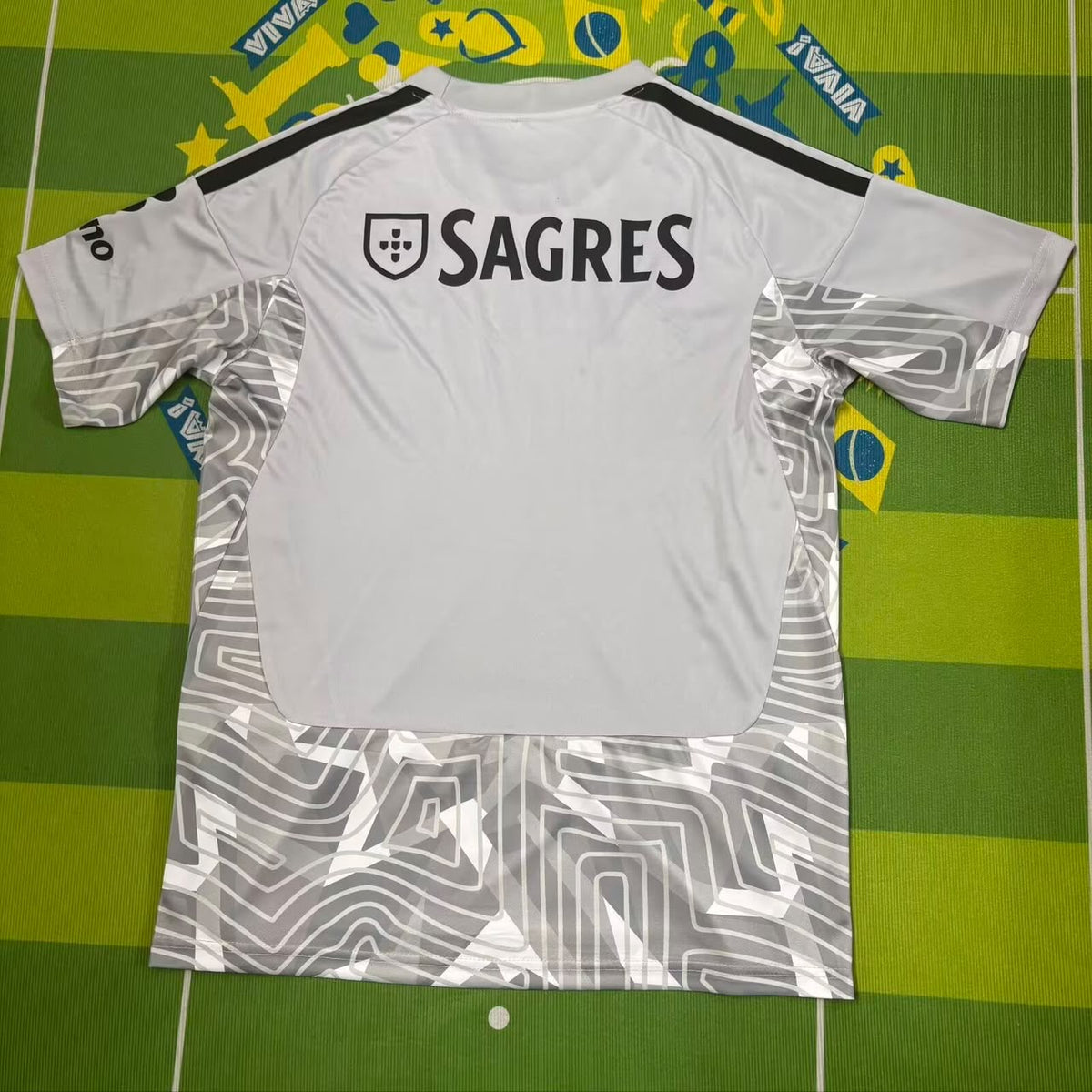 Camisola SL Benfica Guarda-Redes Cinzenta 2026/27 – imagem 3