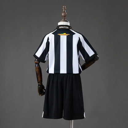 Conjunto Infantil alternativo branco/preto 2026/27