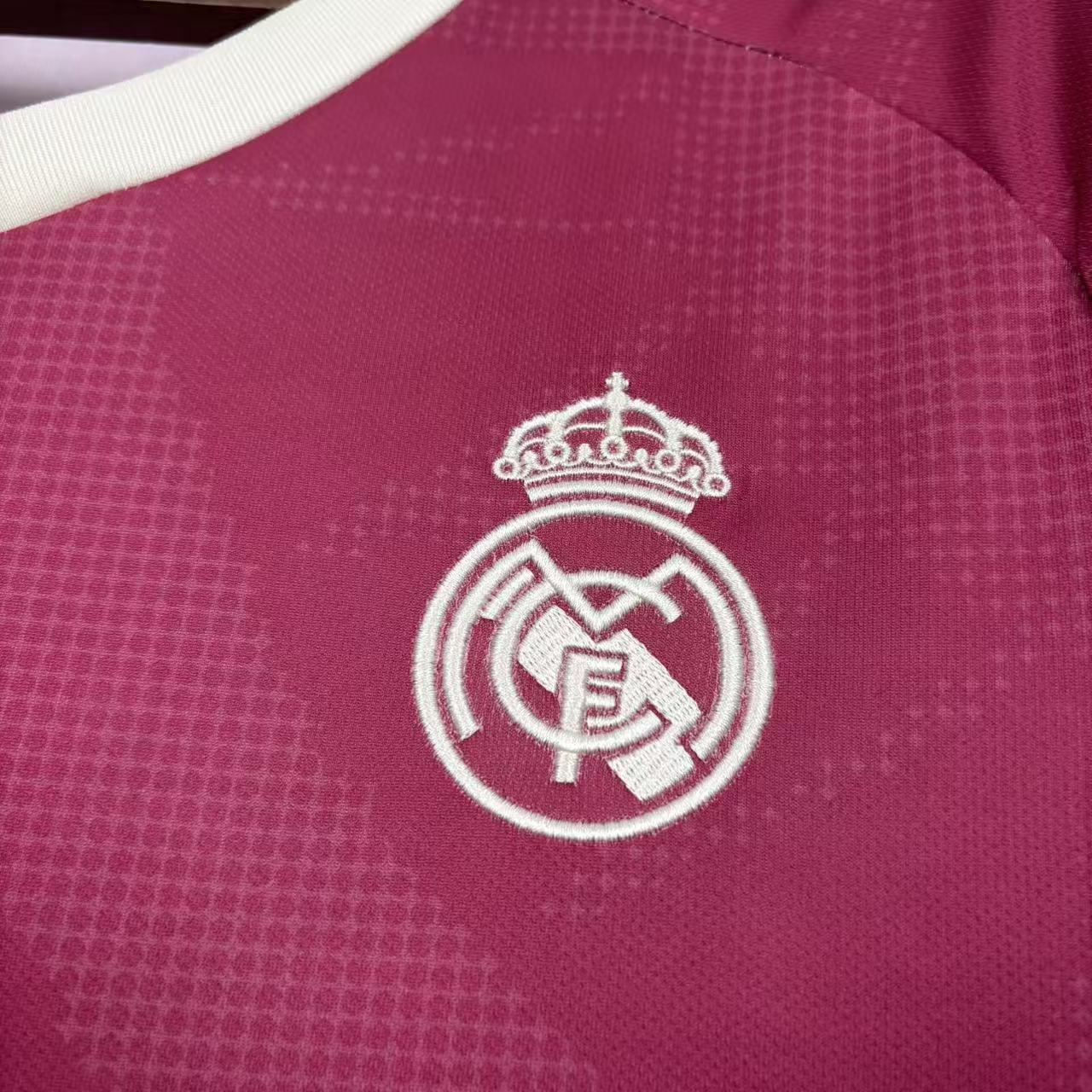 Camisola Real Madrid rosa terceira 2026/27