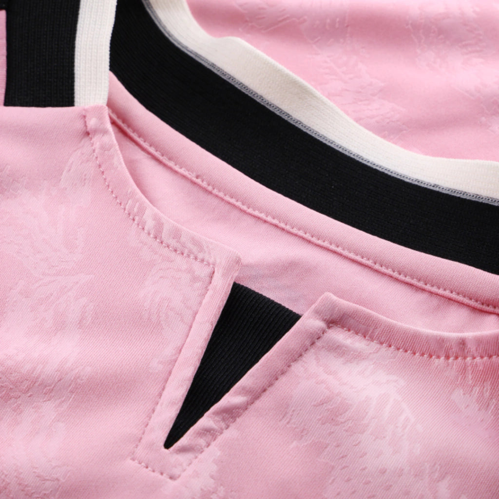 Conjunto Infantil Juventus alternativo rosa 2026/27