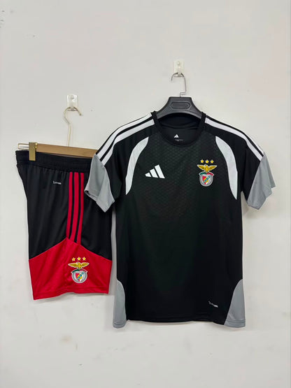 Conjunto de treino adulto águia preto 2026/27