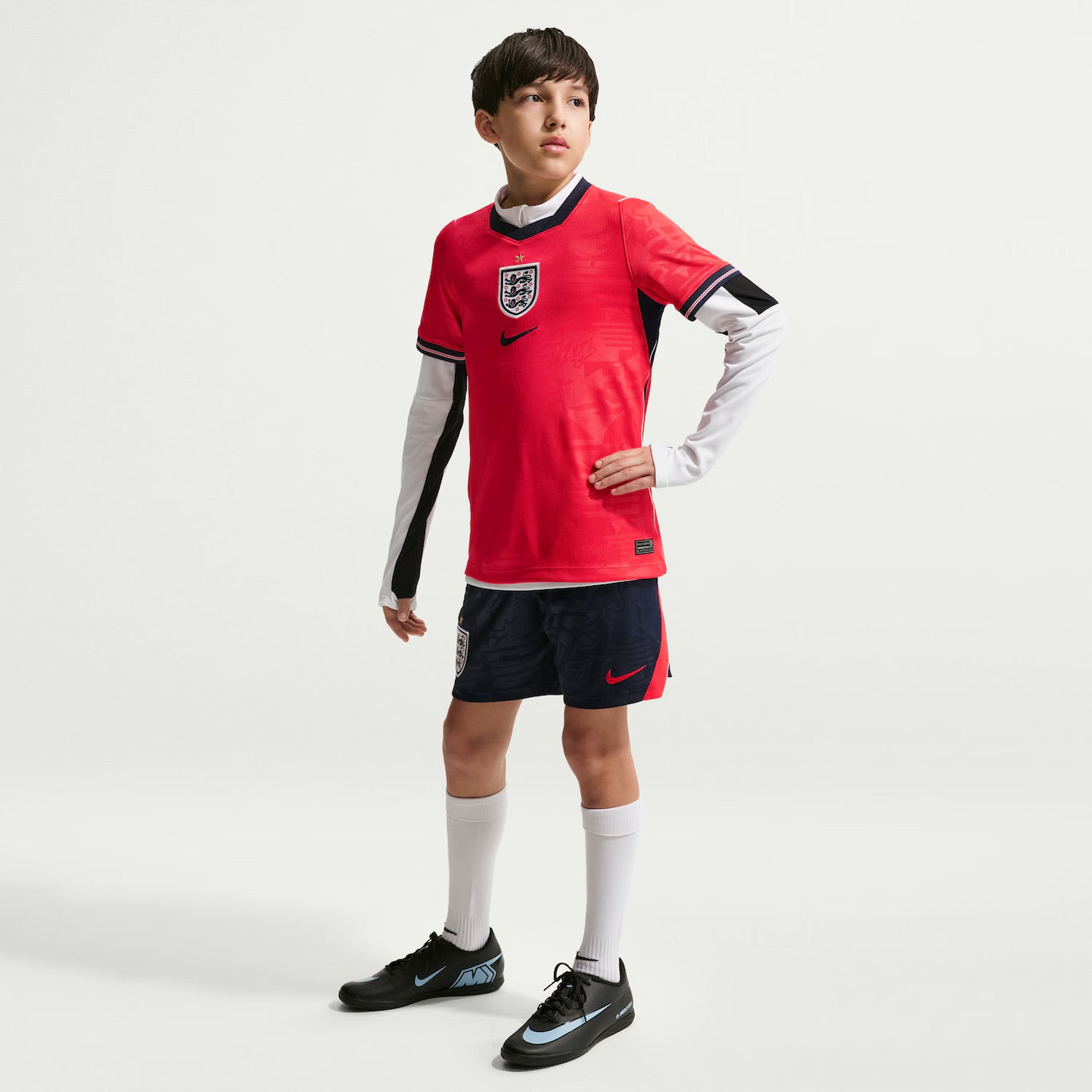 Conjunto infantil Seleção Inglaterra alternativa vermelha COPA DO MUNDO 2026
