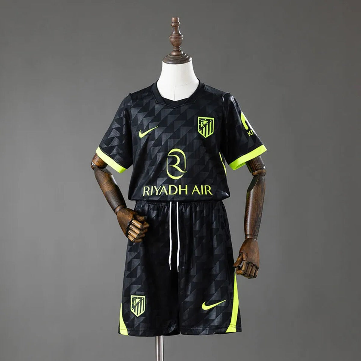 Conjunto Infantil Atlético de Madrid alternativo 2026/27