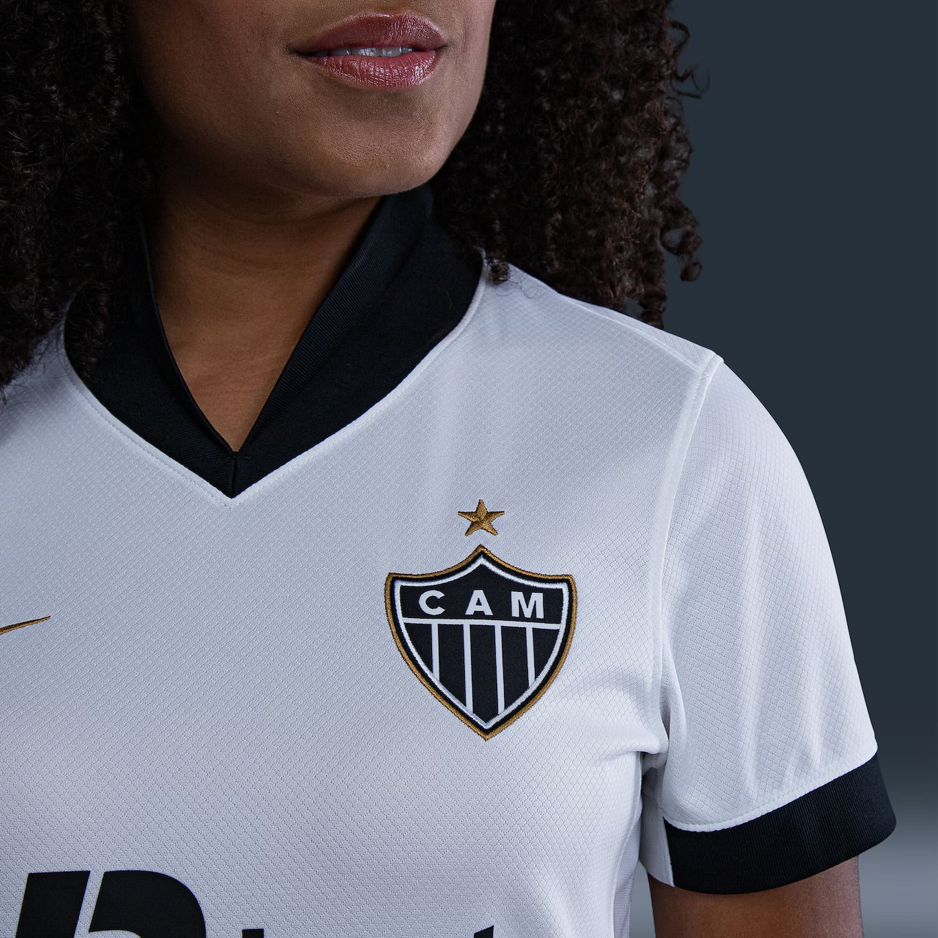 Camisola Atlético Mineiro alternativa 2026/27 - FEMININA
