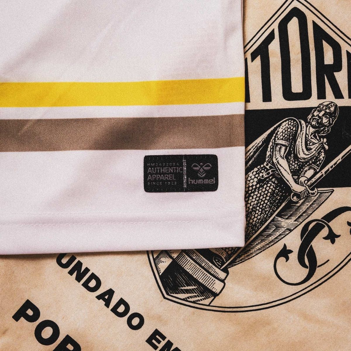Camisola Vitória Guimarães terceiro equipamento amarelo 2026/27