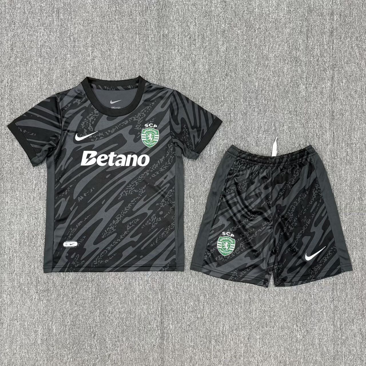 Conjunto infantil guarda redes preto 2025/26
