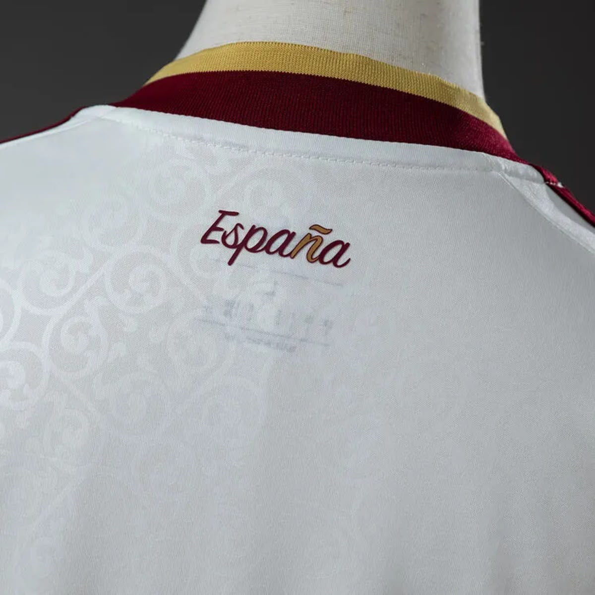 Camisola Espanha FEMININA alternativa Copa do Mundo 2026