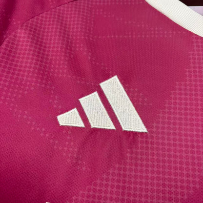 Camisola Real Madrid rosa terceira 2026/27