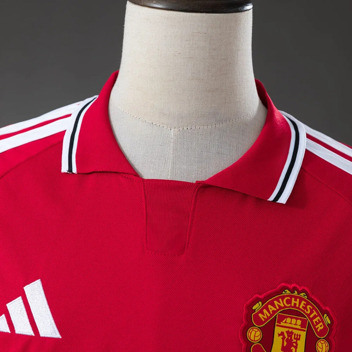 Camisola Manchester United Principal 2026/27 - MANGA LONGA