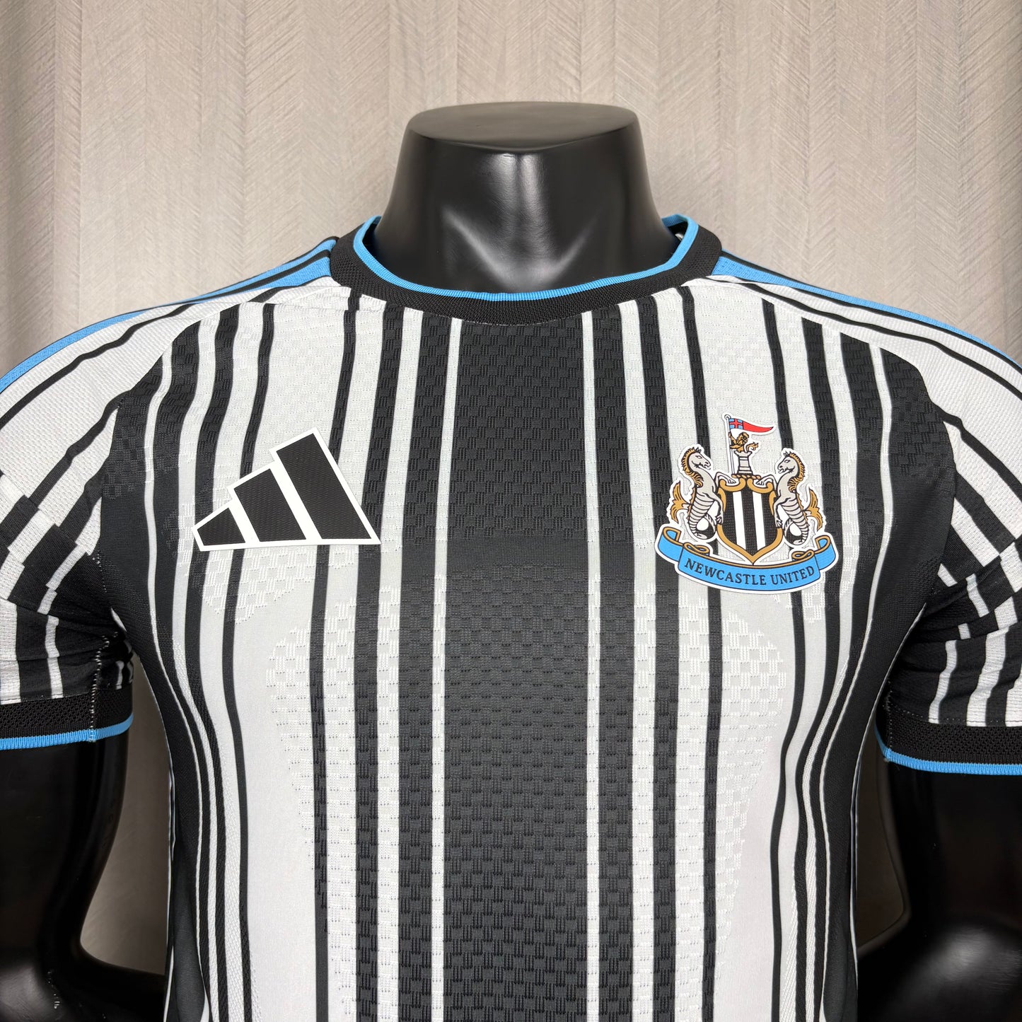 Camisola Newcastle principal 2026/27 - PLAYER