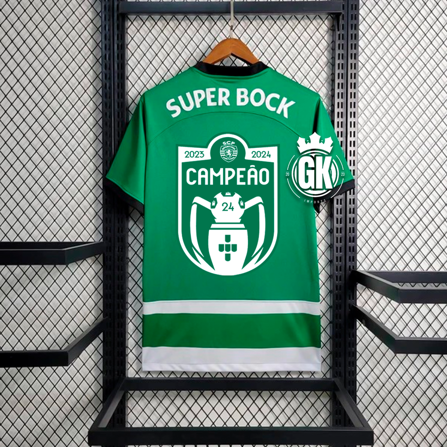 Camisola principal verde/branca CAMPEÃO NACIONAL + BADGE CAMPEÃO 2023/24