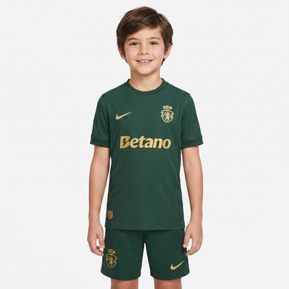 Conjunto infantil S C P comemorativa 120 anos verde 2026/27 - [pré venda: 11 a 22 dias úteis]
