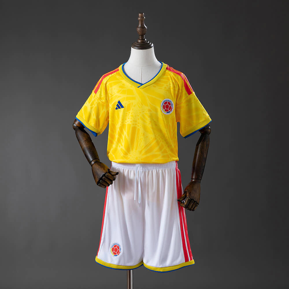 Conjunto infantil Seleção Colômbia principal amarela COPA DO MUNDO 2026