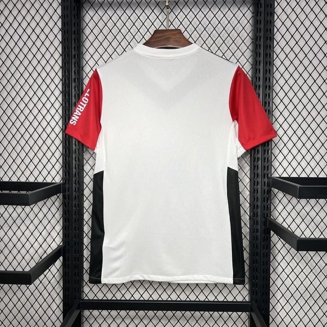 Camisola Eintracht Frankfurt Home 2024/25